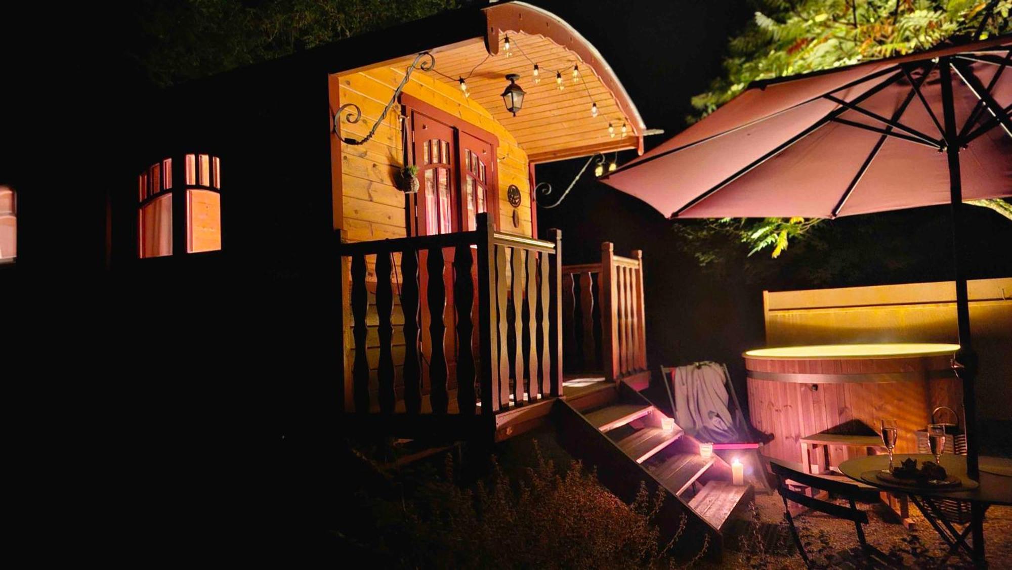 Le Roulottes Du Petit Gouffre De Padirac Avec Spa Dış mekan fotoğraf